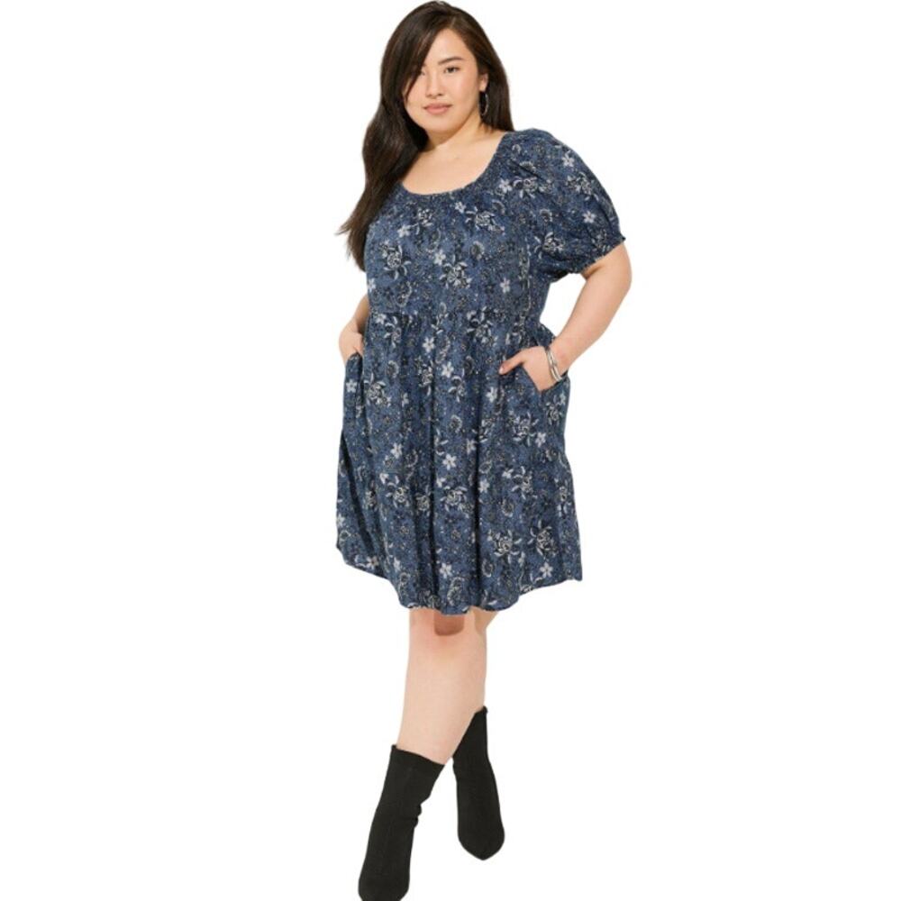 Torrid Mini Chambray Puff Sleeve Smocked Dress, NWT, 2X